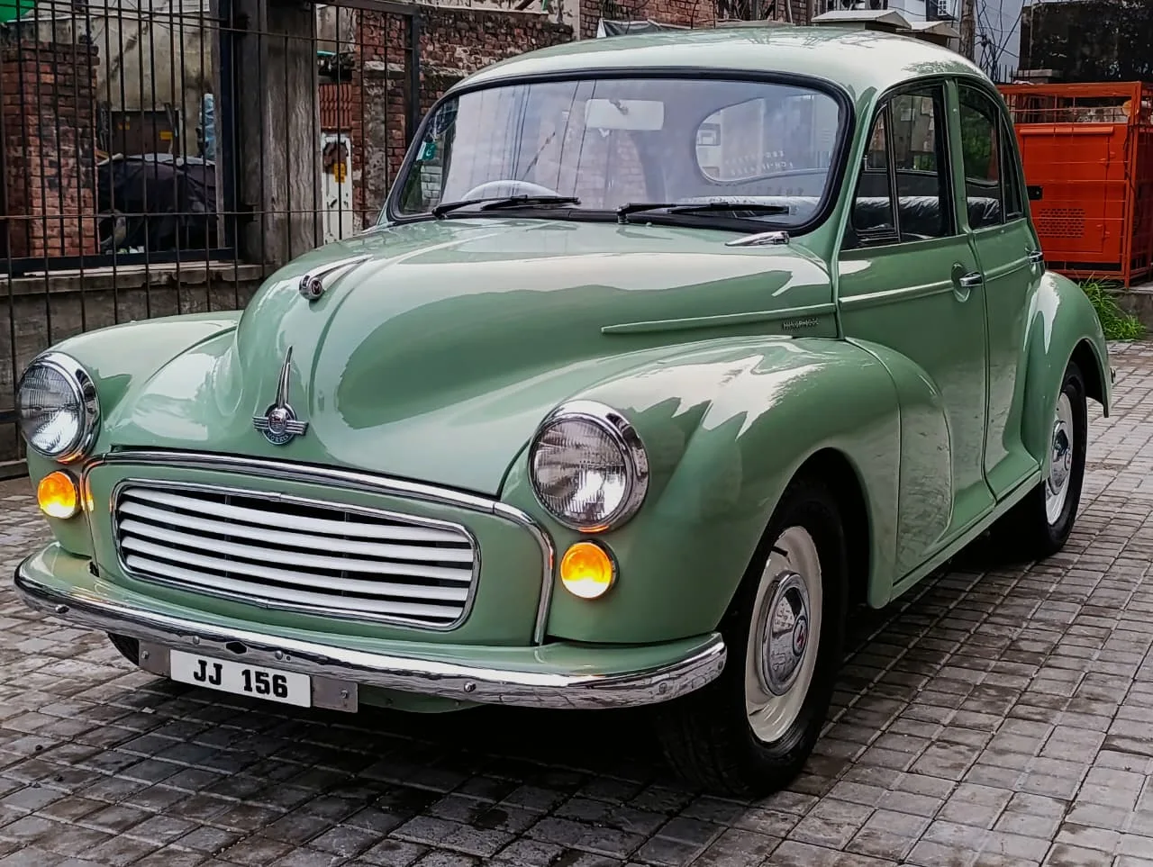 1969 Morris Minor 1000 classic car for wedding and event rental in Lahore
